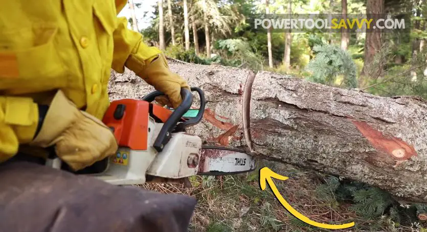 how to prevent chainsaw from hitting the ground